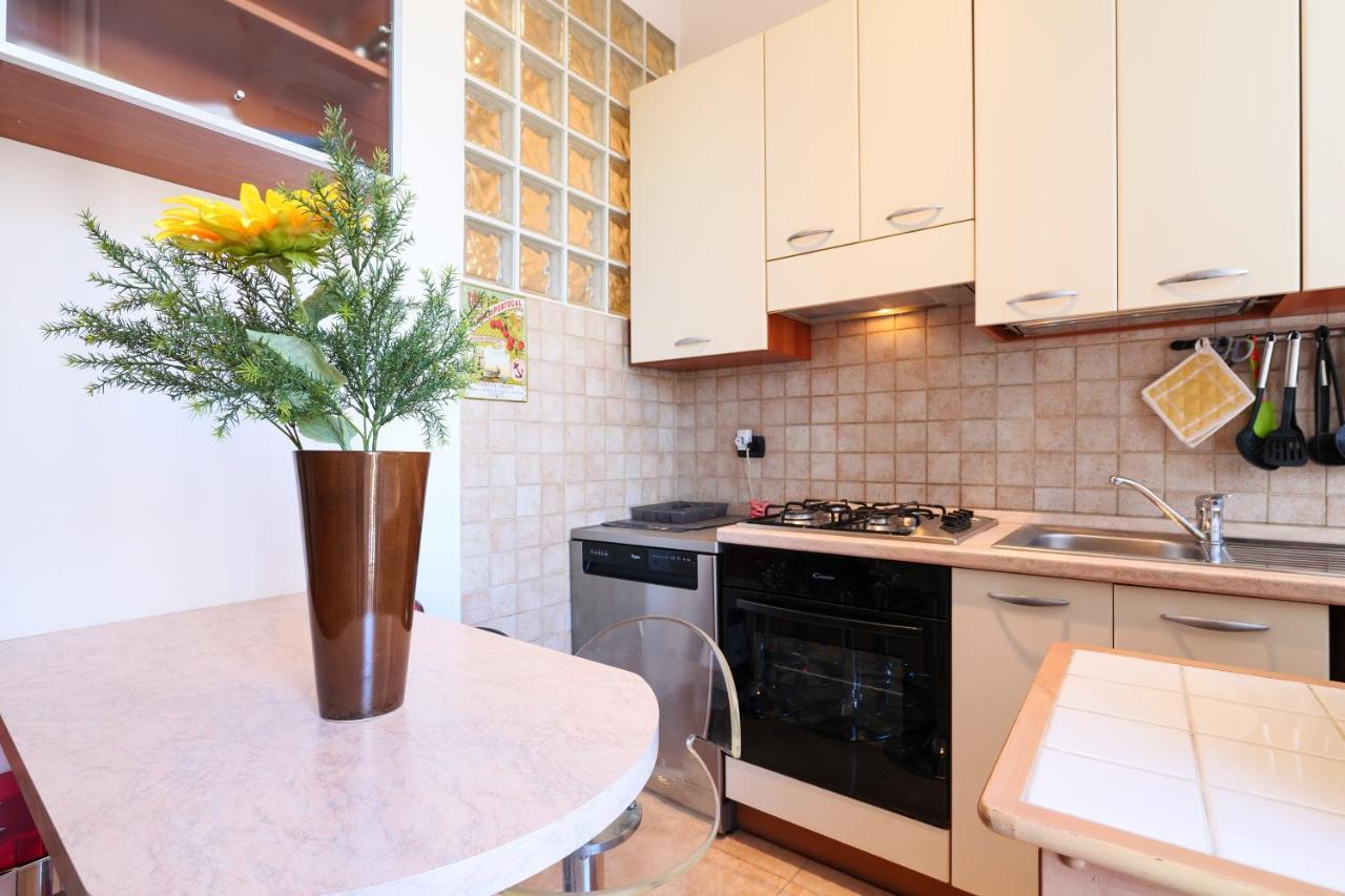 Primopiano - Tertulliano Apartment มิลาน ภายนอก รูปภาพ